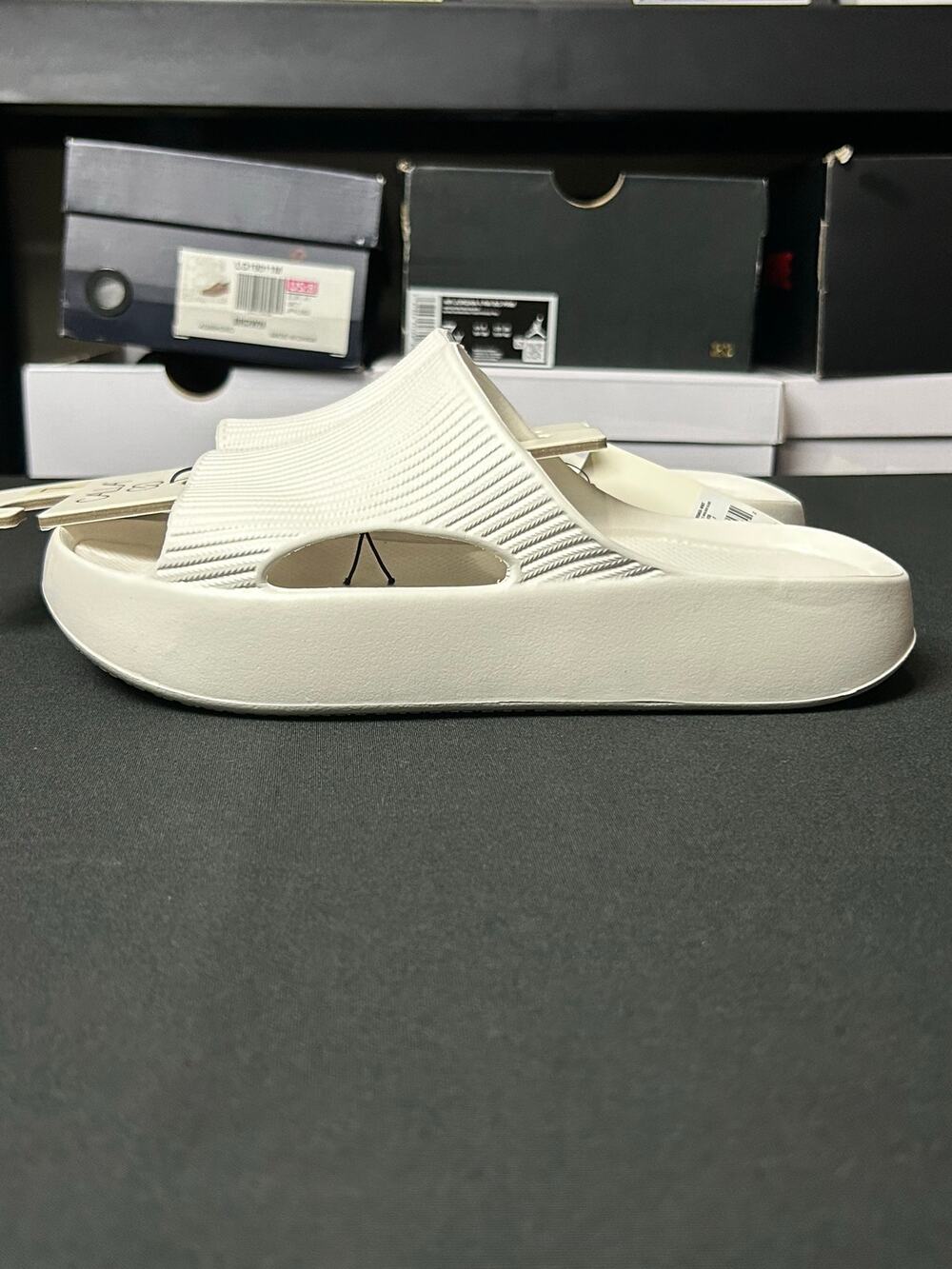 Calia Women’s Molded Slide White / $38 Retail!! / Size 7 / Brand New!!